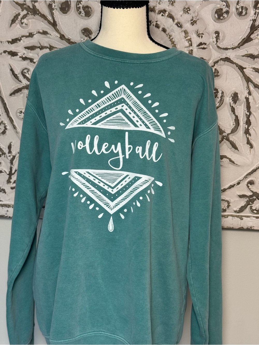Comfort Colors Volleyball Sweatshirt Medium Teal Graphic Pullover Crewneck